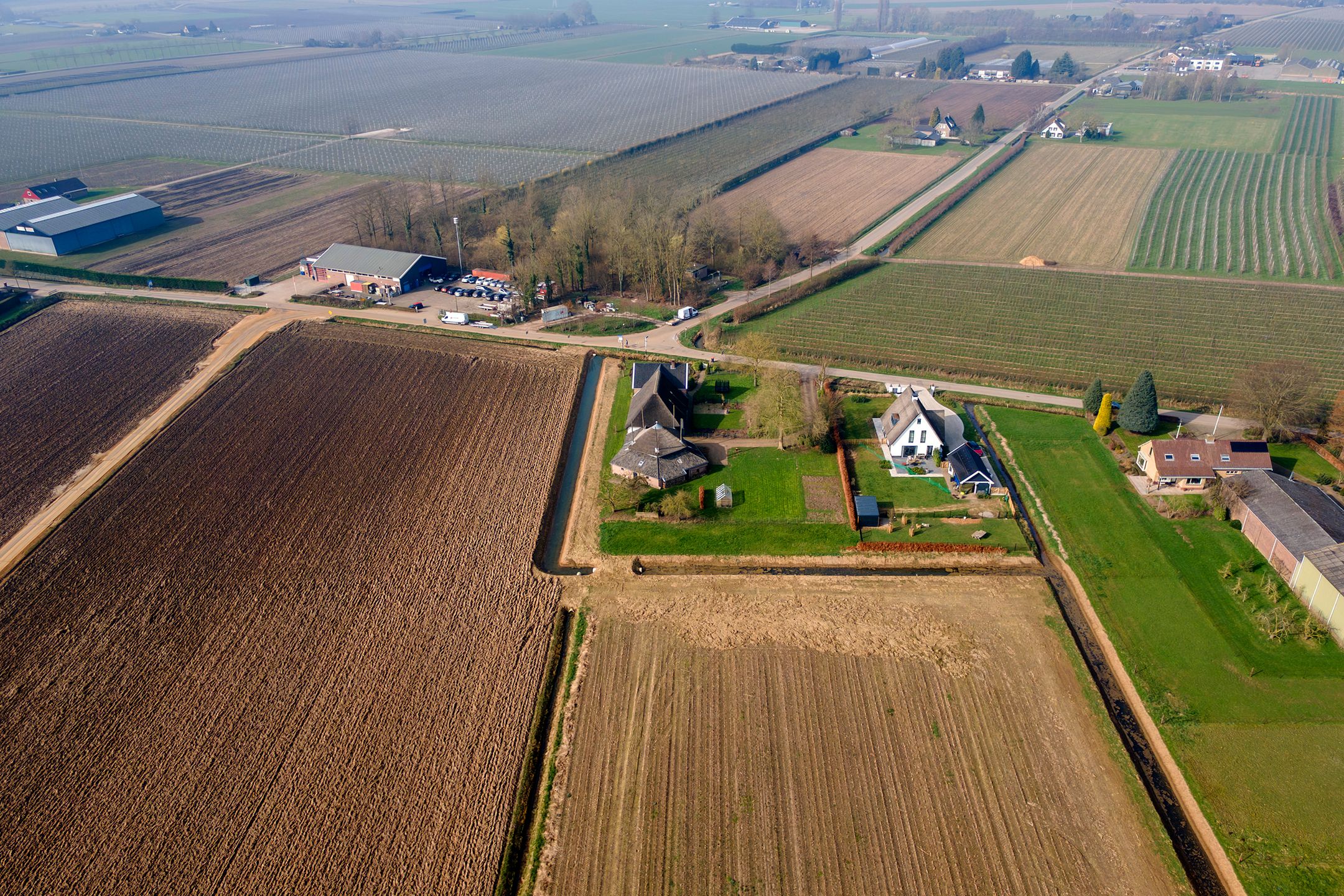 Statige T-boerderij op een royaal perceel van bijna 3.000 m² — 71