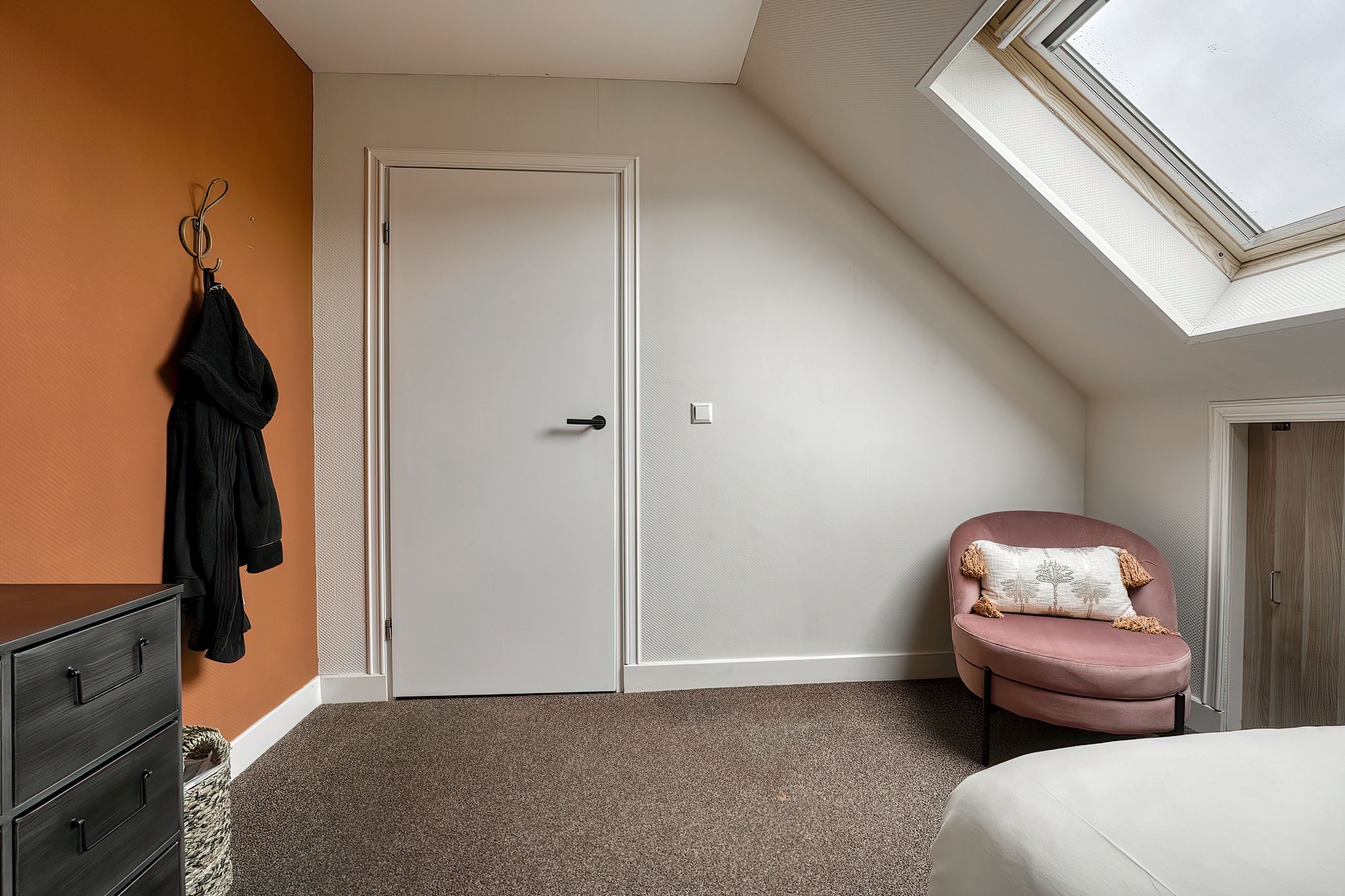 Spacious family home with 5 bedrooms and Energy Label A in popular Katwijk Zanderij — 33