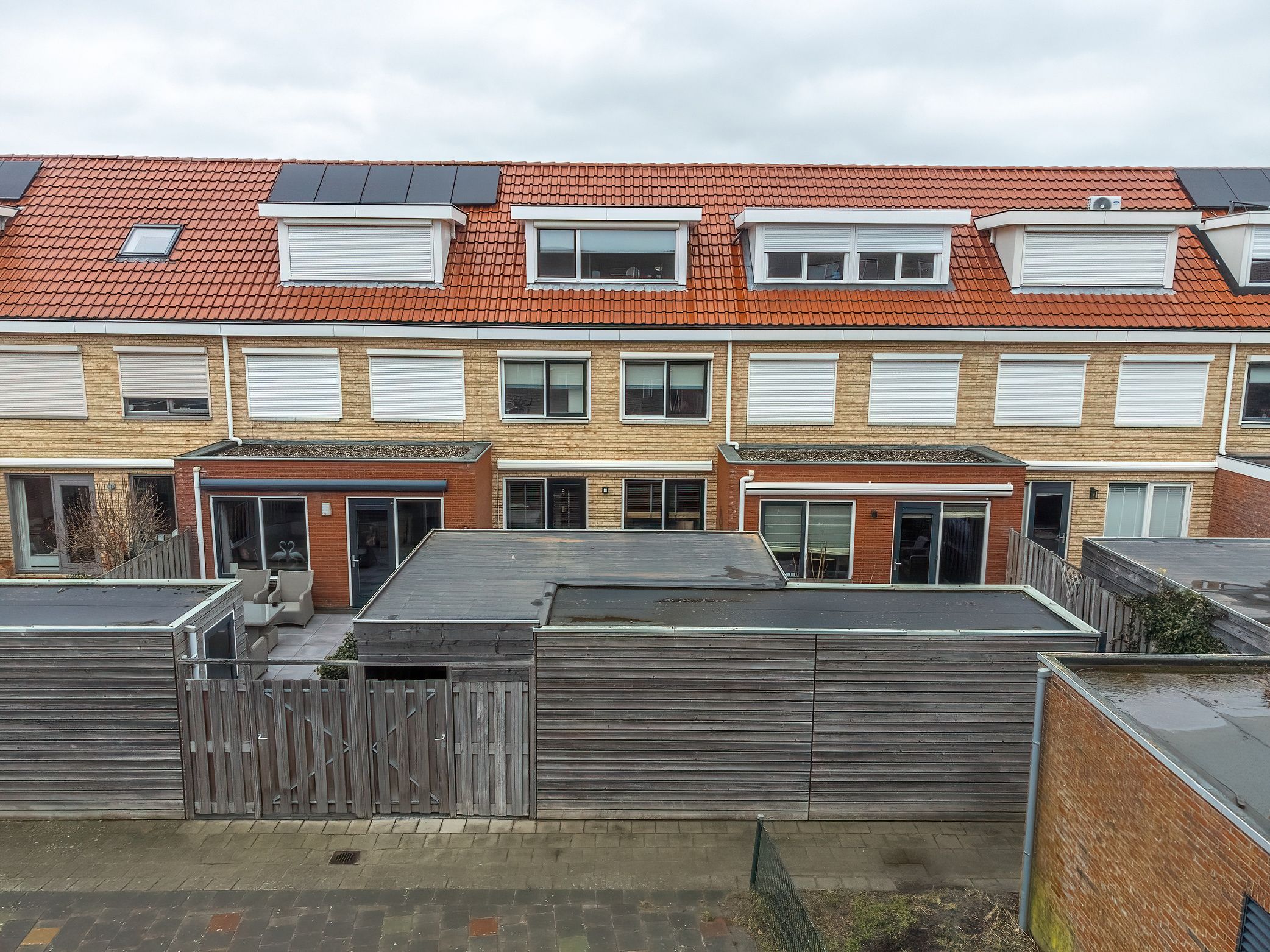Spacious family home with 5 bedrooms and Energy Label A in popular Katwijk Zanderij — 39