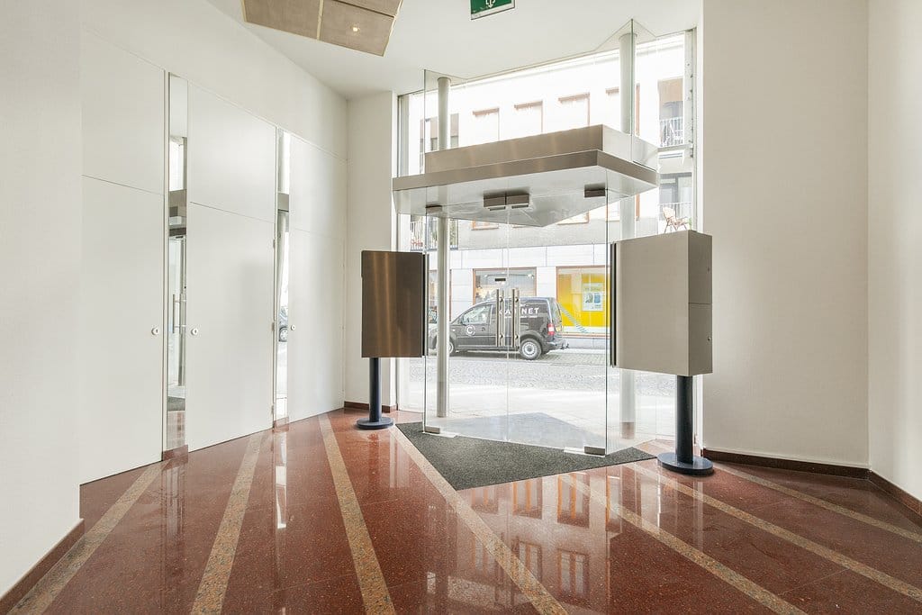 Photo 7 of Wycker Grachtstraat 10-H05