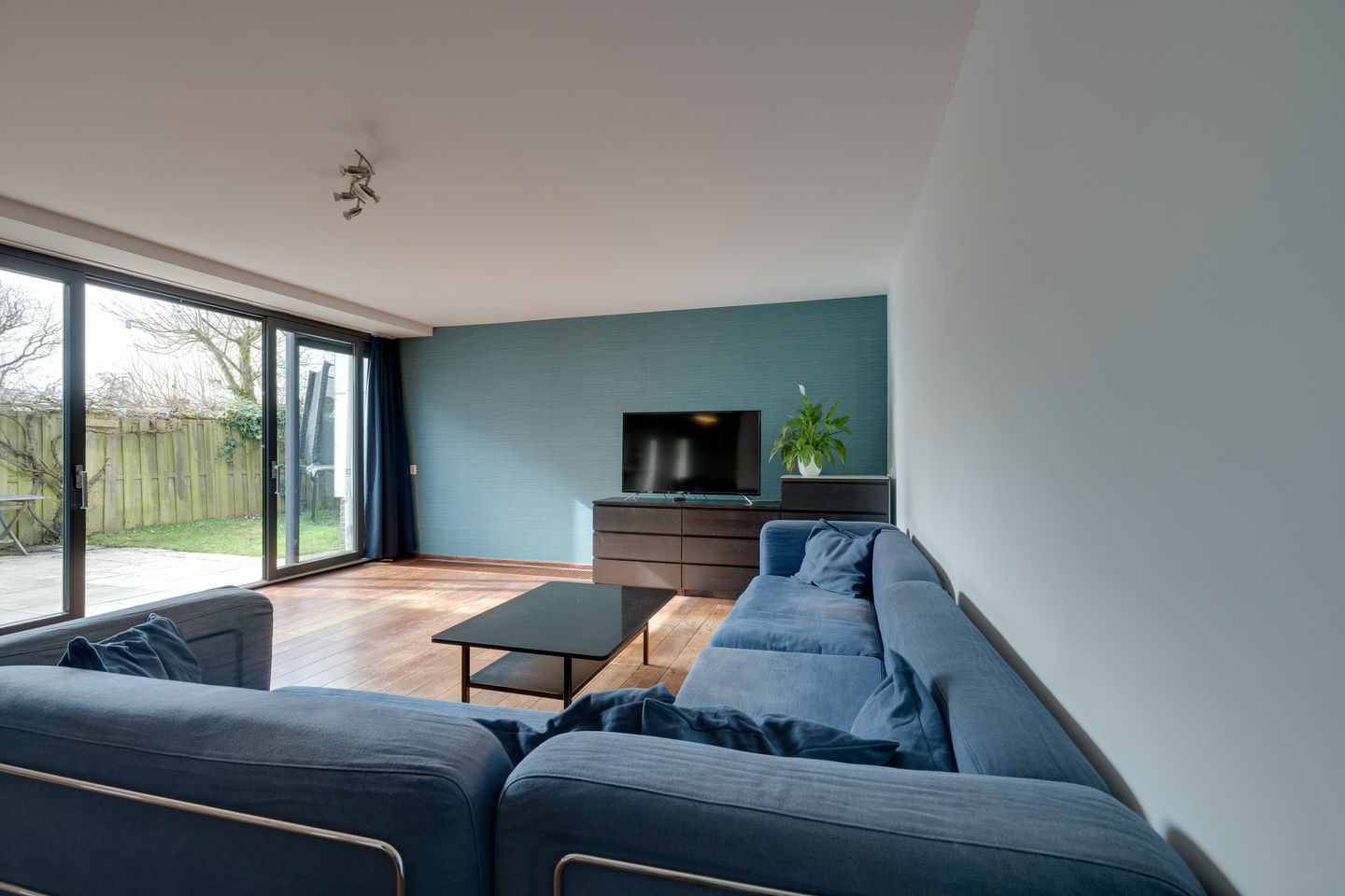 Foto 10 van In het Midden 61