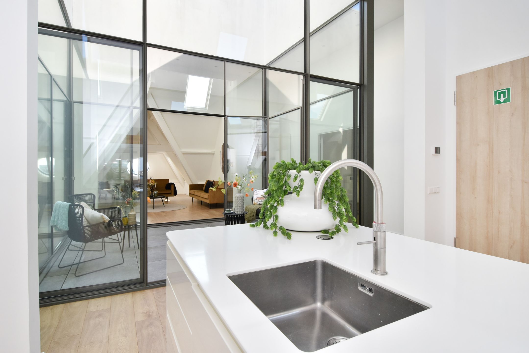 Photo 33 of R. J. Schimmelpennincklaan 19