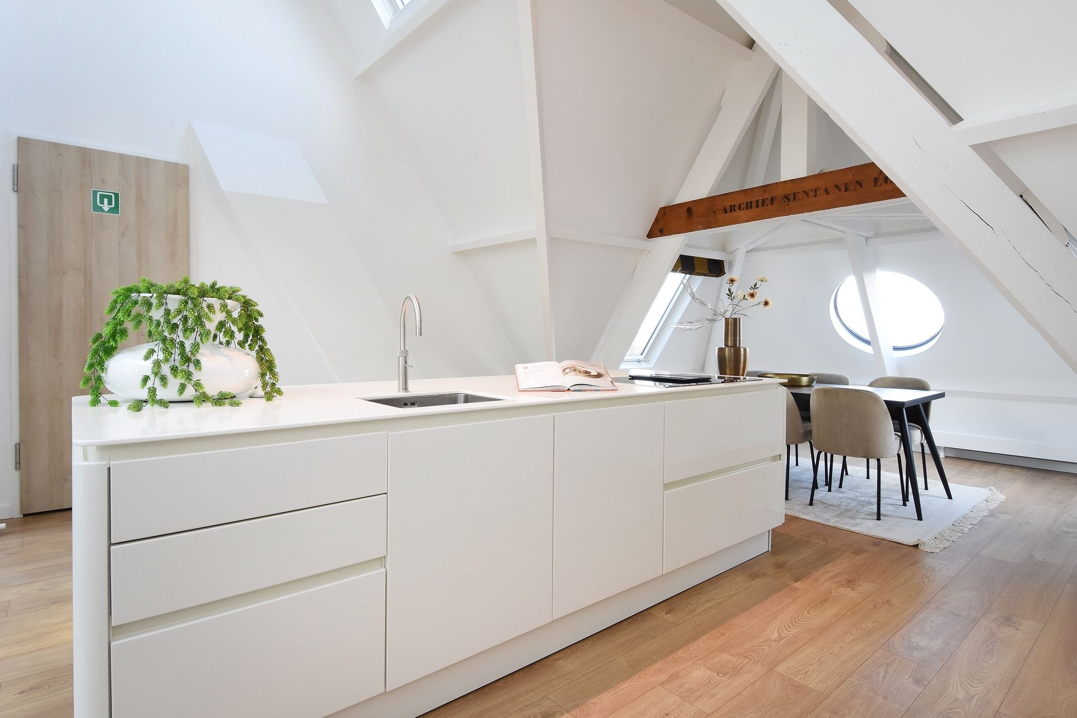 Photo 45 of R. J. Schimmelpennincklaan 19