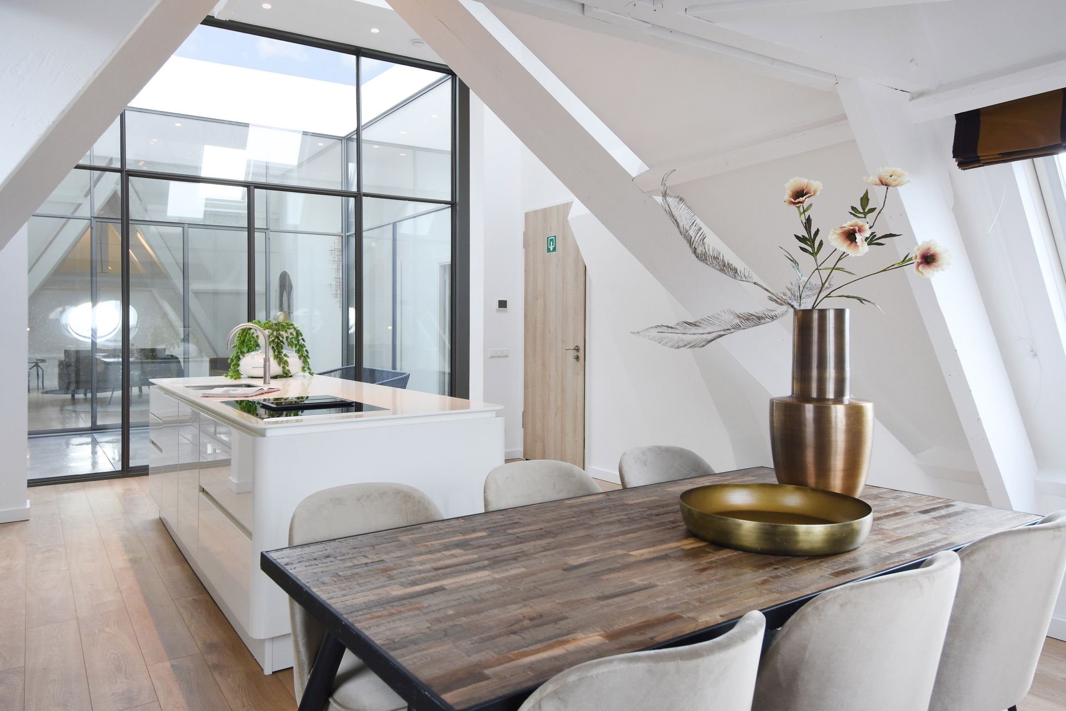 Photo 48 of R. J. Schimmelpennincklaan 19