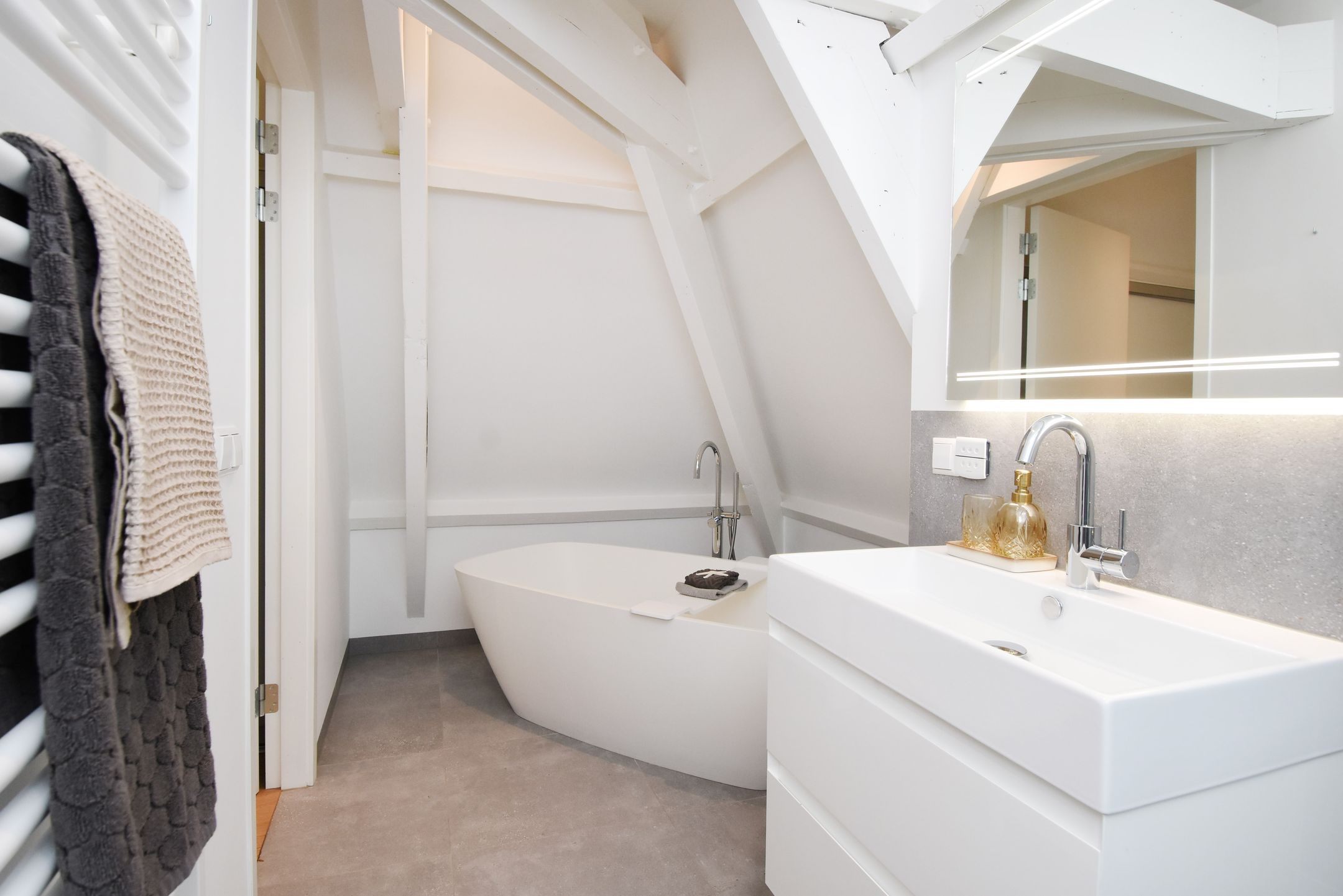 Photo 78 of R. J. Schimmelpennincklaan 19