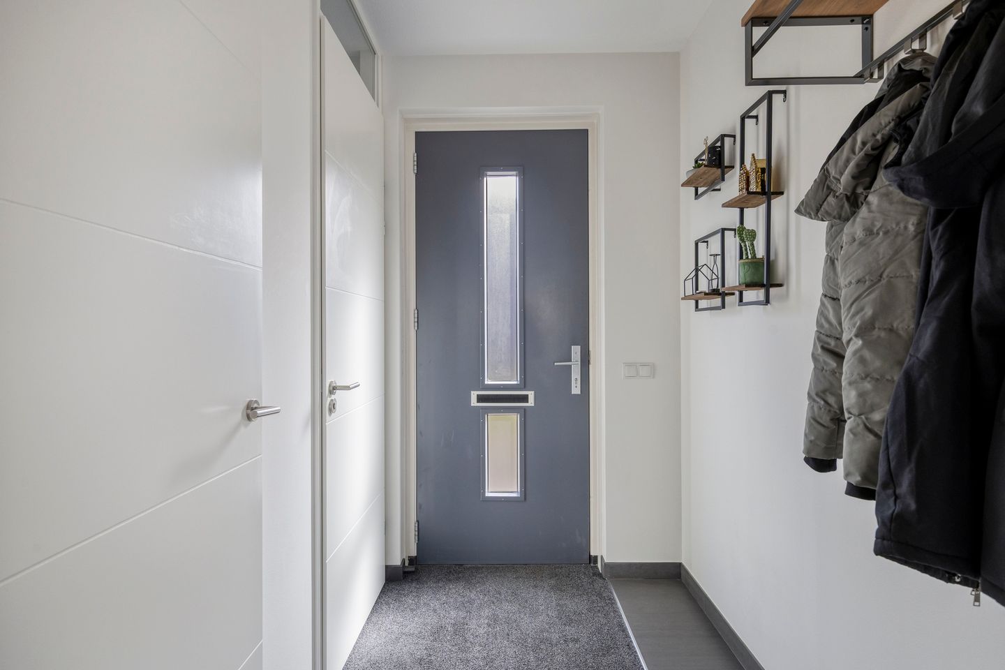 Photo 5 of Den Oven 10-A