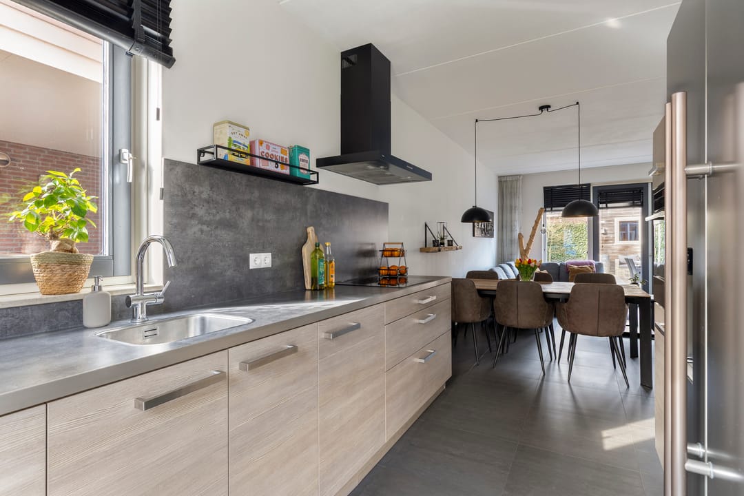 Photo 8 of Den Oven 10-A