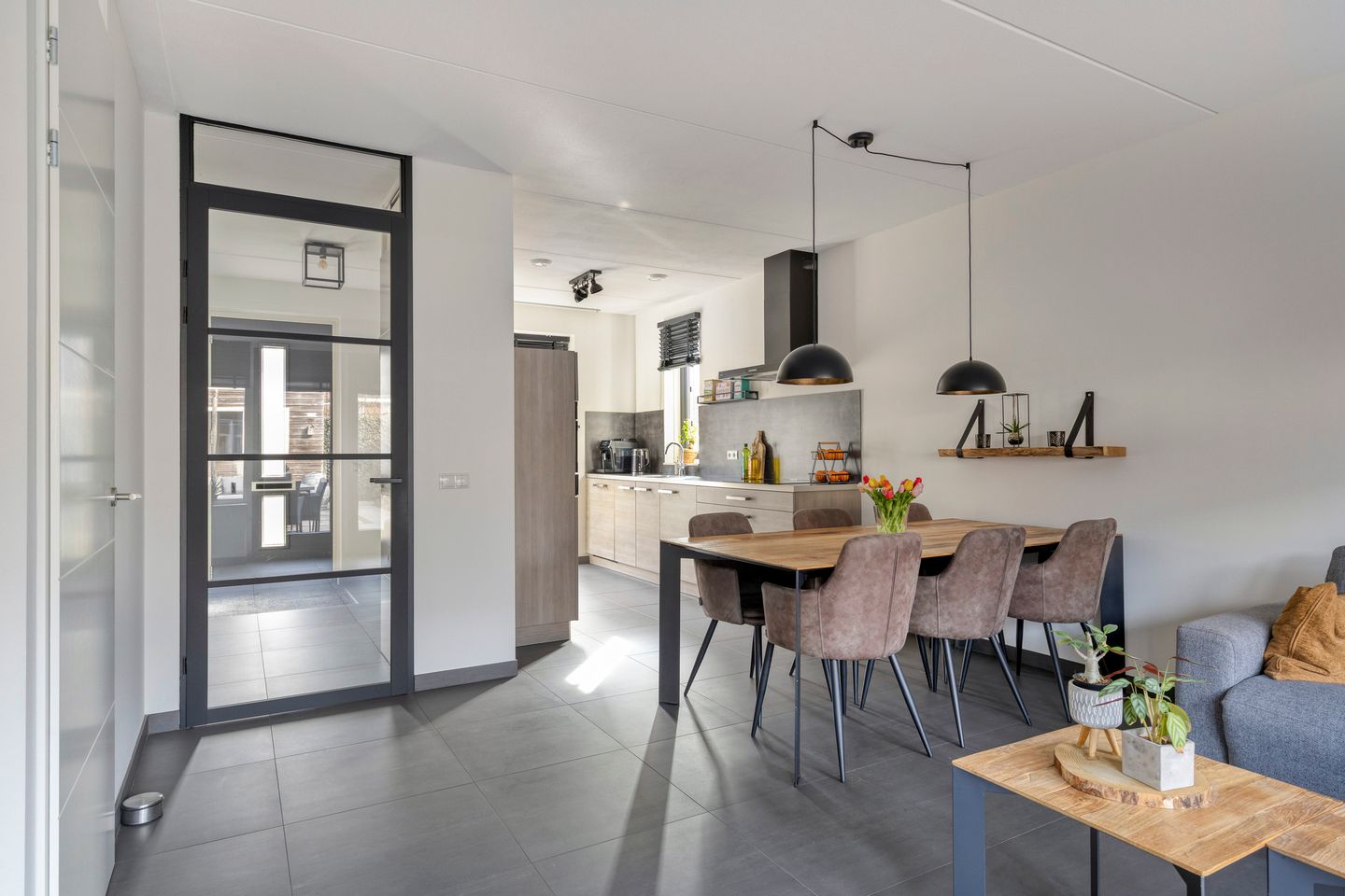 Photo 10 of Den Oven 10-A