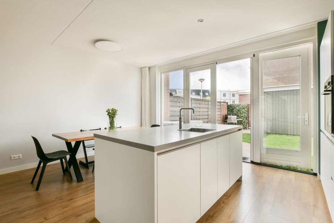 Photo 11 of Fort Uithoornstraat 18