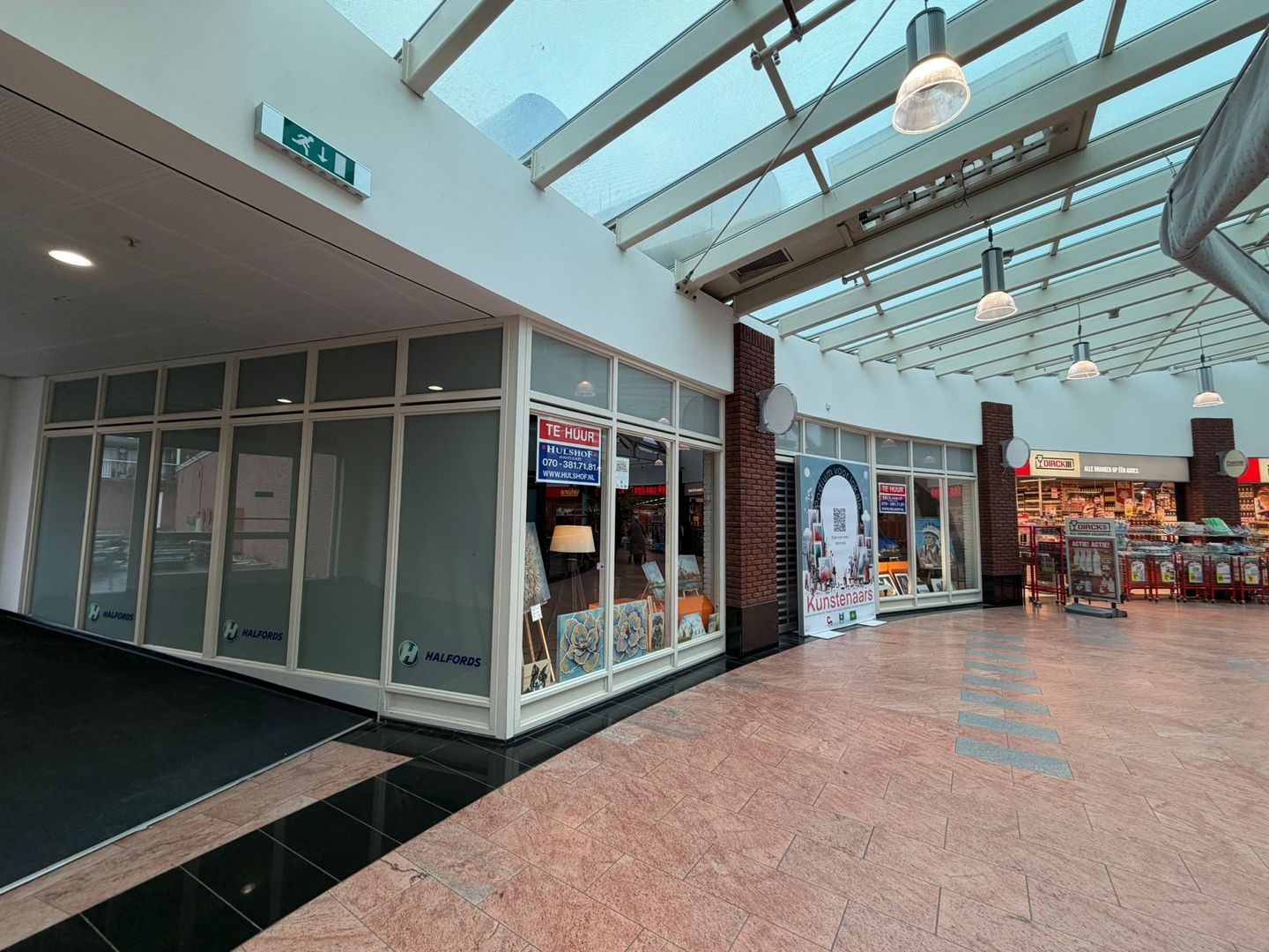 View photo 2 of De Symfonie 33