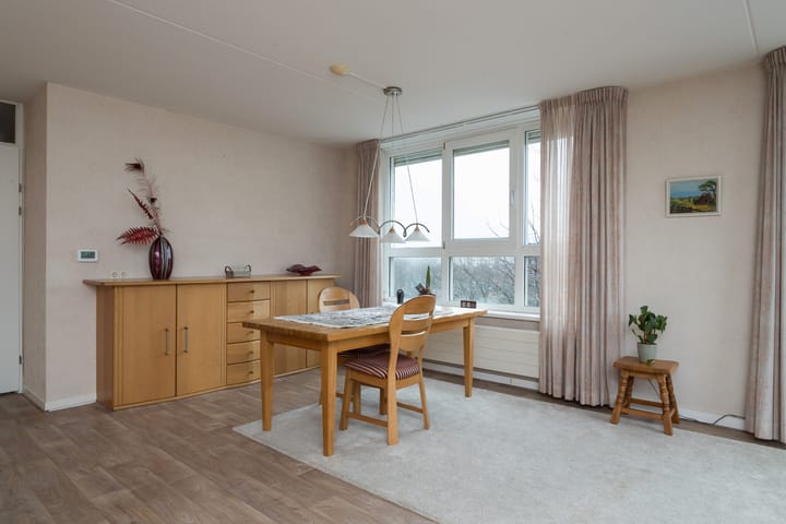 Foto 3 van Middeldijkerplein 29