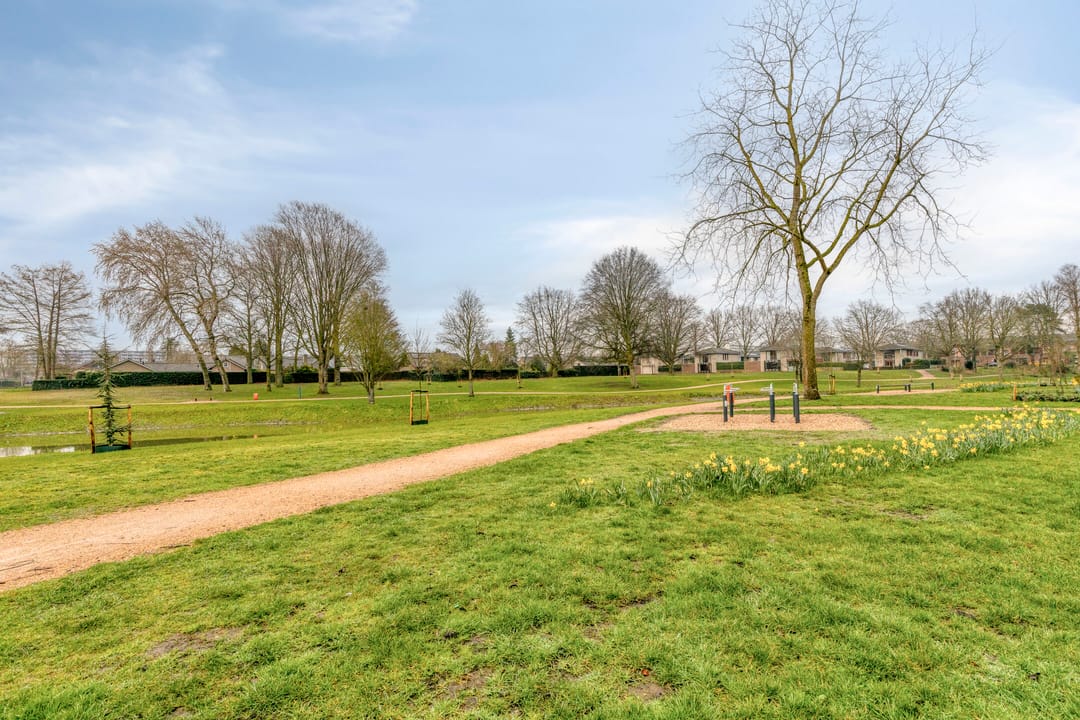 Foto 46 van Waterleliestraat 42