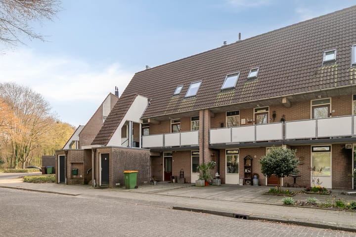 Photo 2 of Emmerschans 62