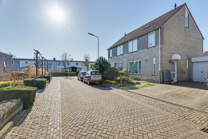 Foto 4 van Emmastraat 3