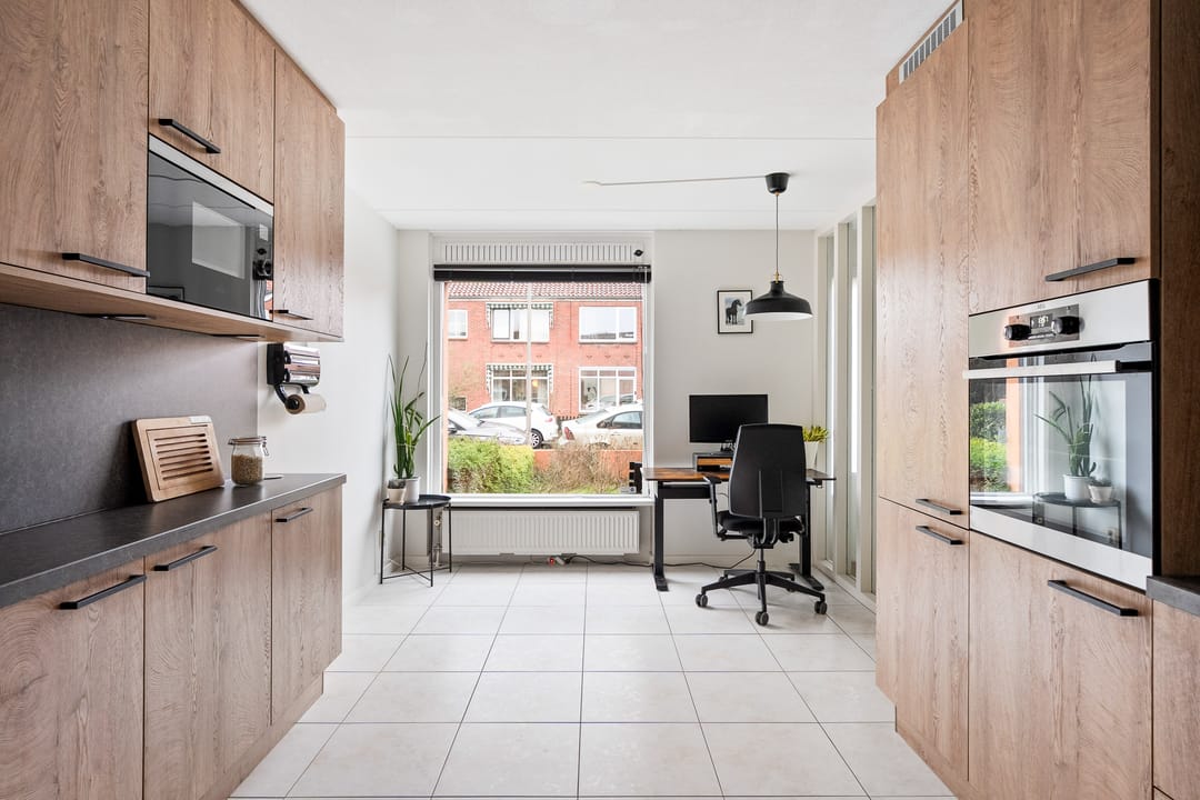 Photo 11 of Hondiusstraat 8