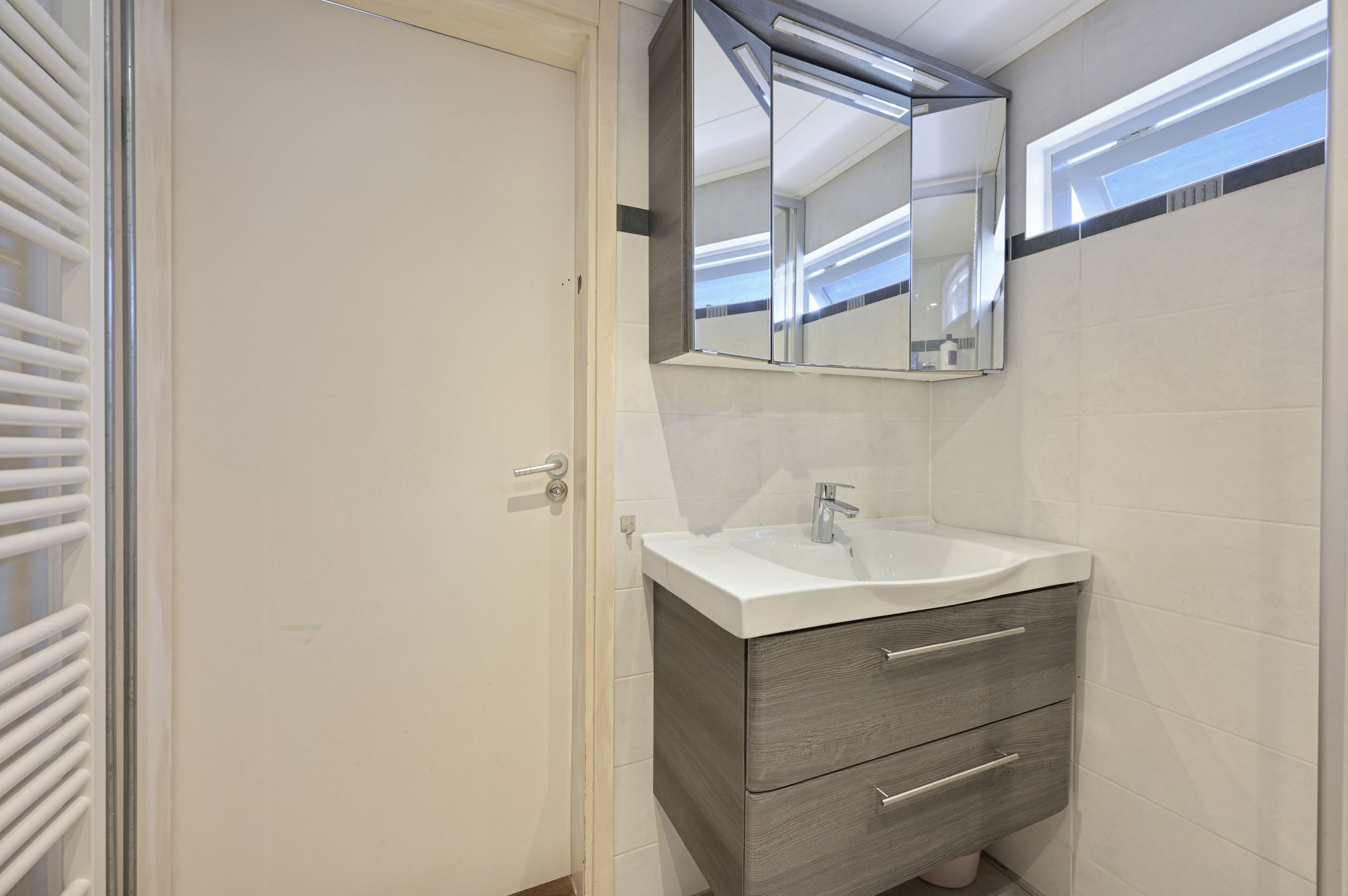 Photo 12 of Lugtigheidstraat 10