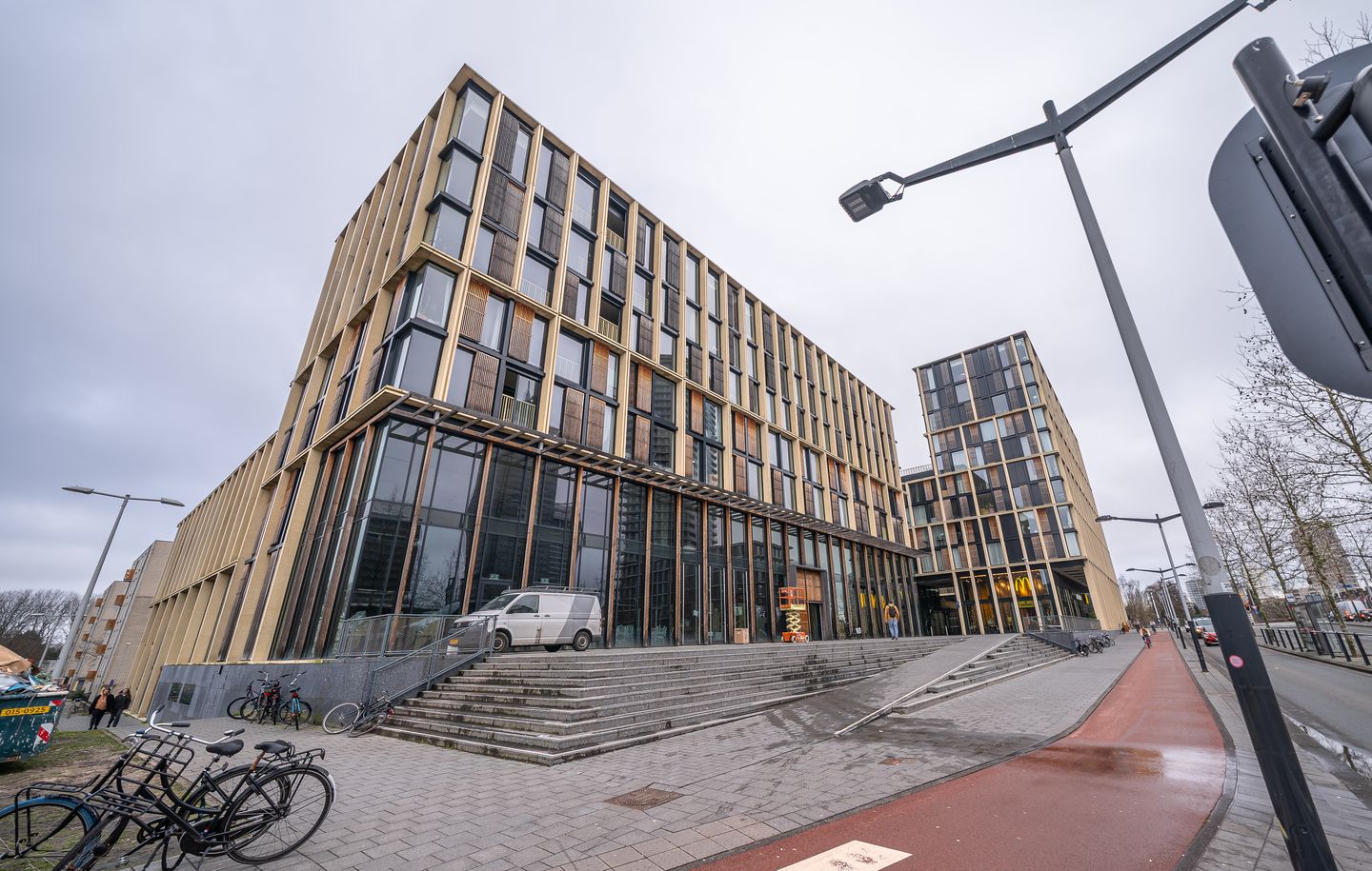 Bekijk foto 1 van Julianaplein 50