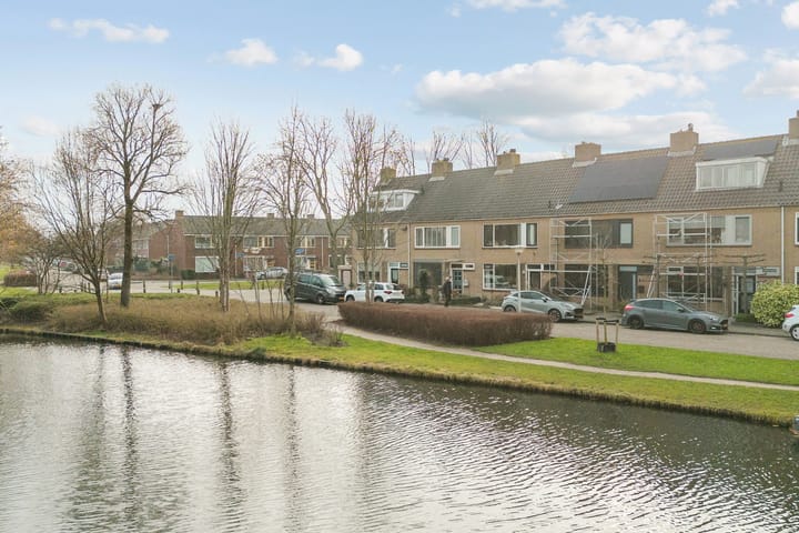 Photo 3 of Koningin Anna Paulownastraat 10