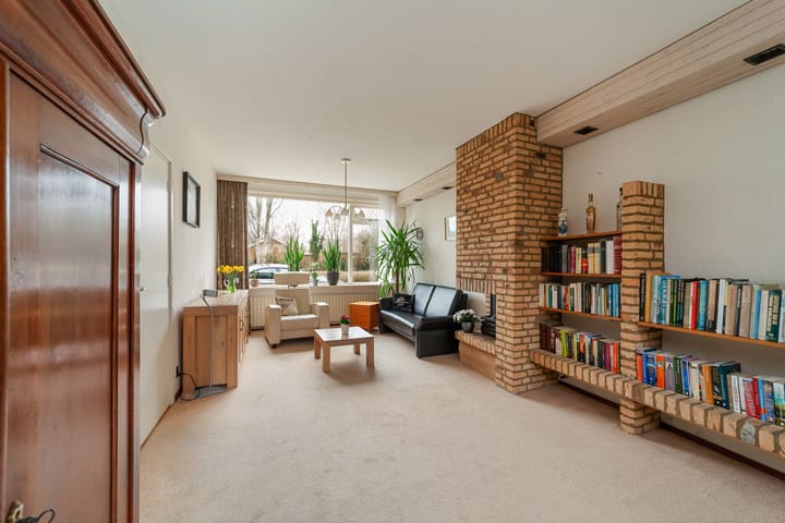 Photo 5 of Koningin Anna Paulownastraat 10