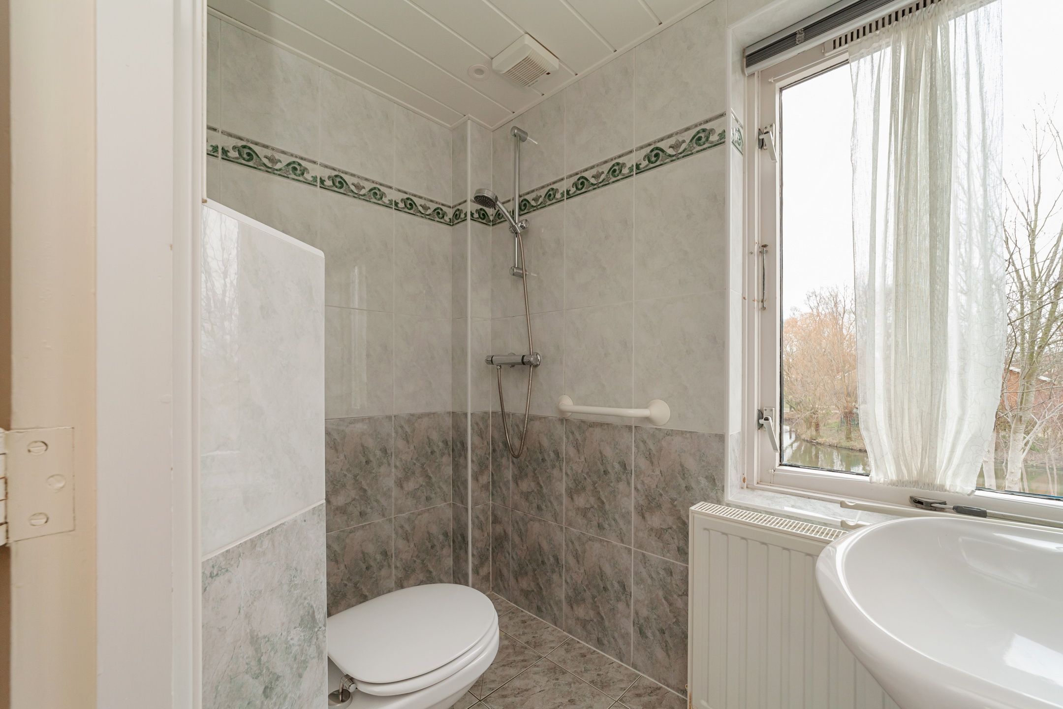 Foto 24 van Koningin Anna Paulownastraat 10