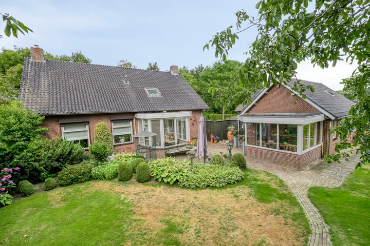 Photo 3 of Zoggelsestraat 89