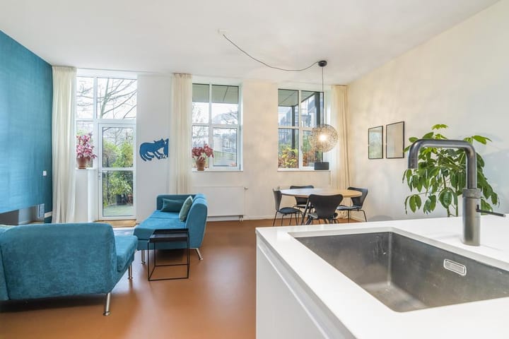 Photo 4 of Mathenesserlaan 166-A