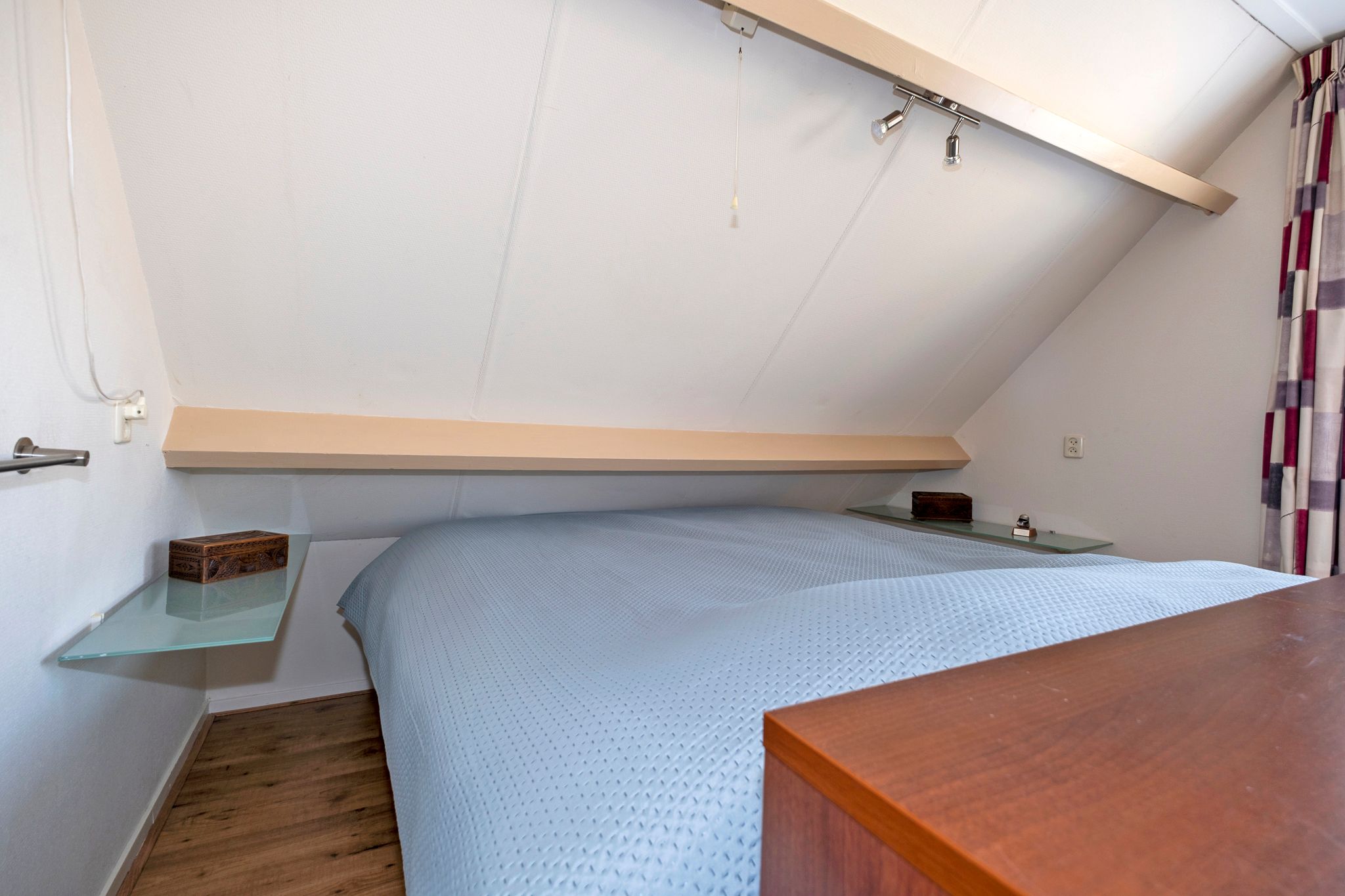 Photo 30 of Buitenbree 8