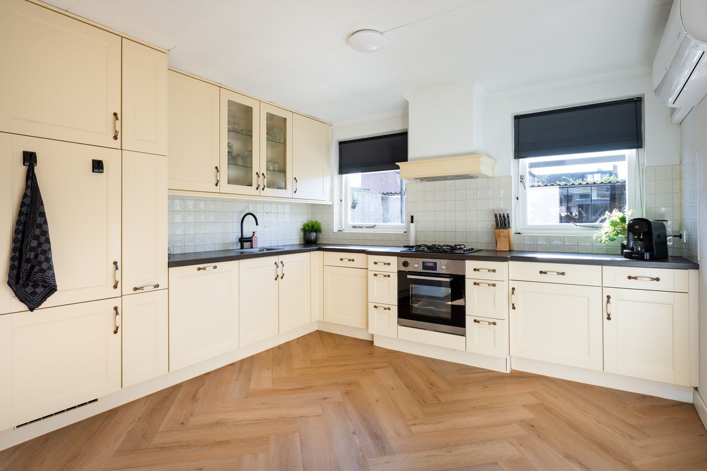 Foto 10 van Henri Dunantstraat 3