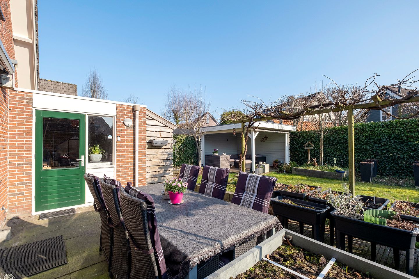 Photo 35 of Buitenbree 8