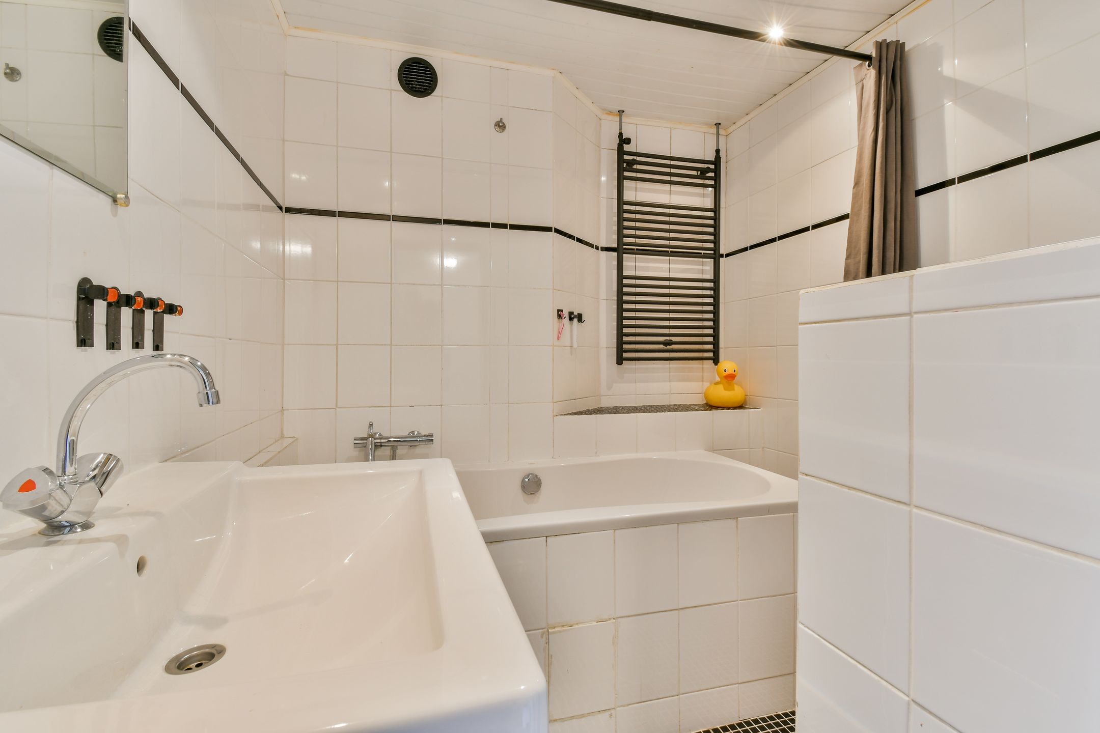 Photo 18 of Kardinaal de Jongstraat 22