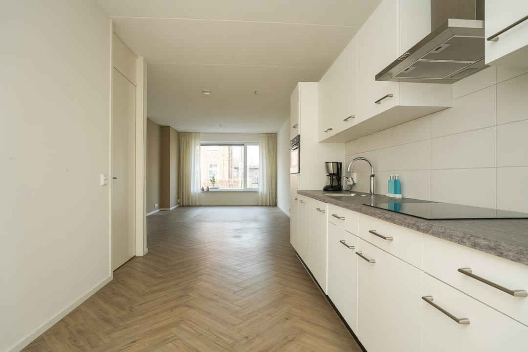 Foto 8 van Tamerisstraat 6