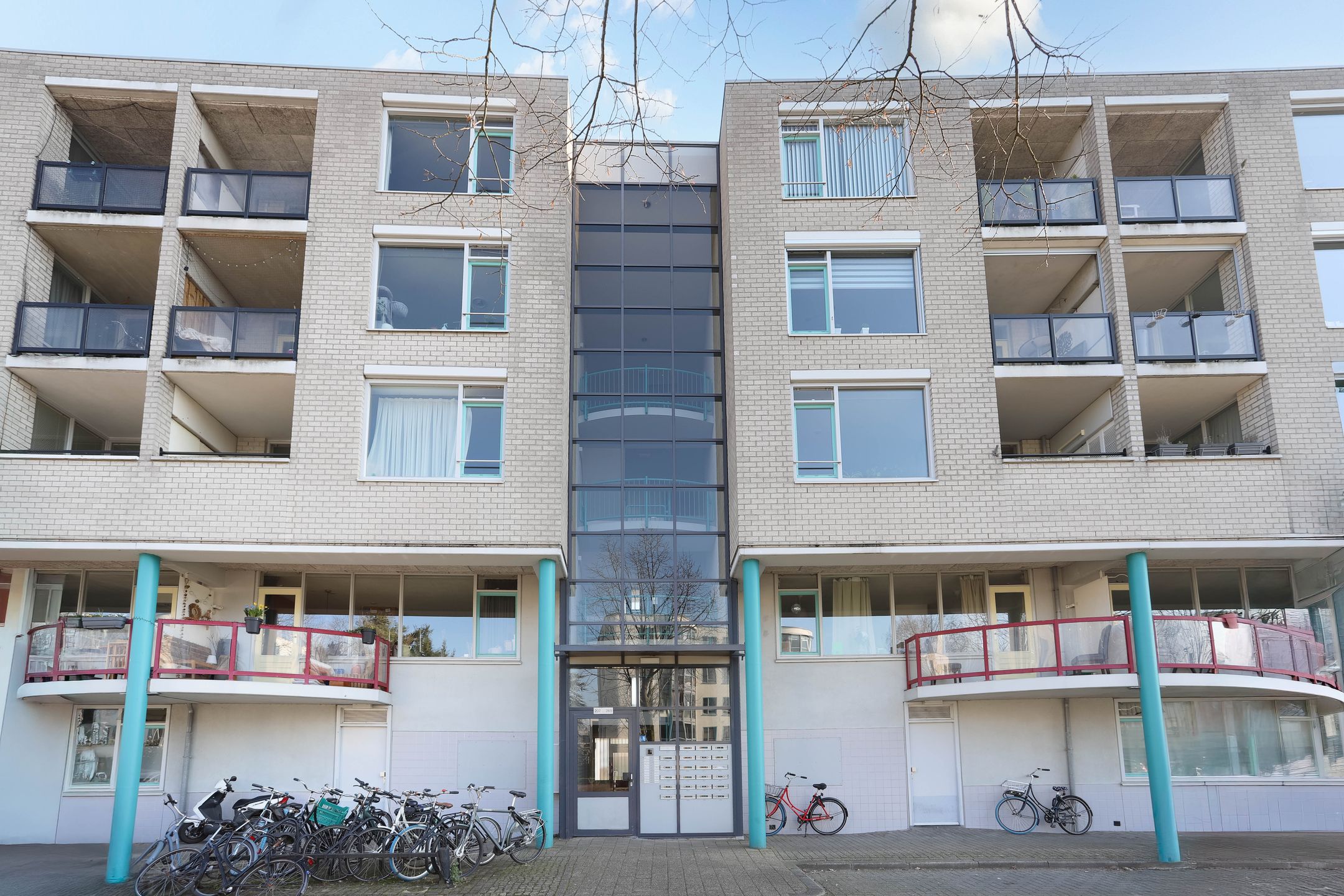 Aartsbisschop Romerostraat 217 