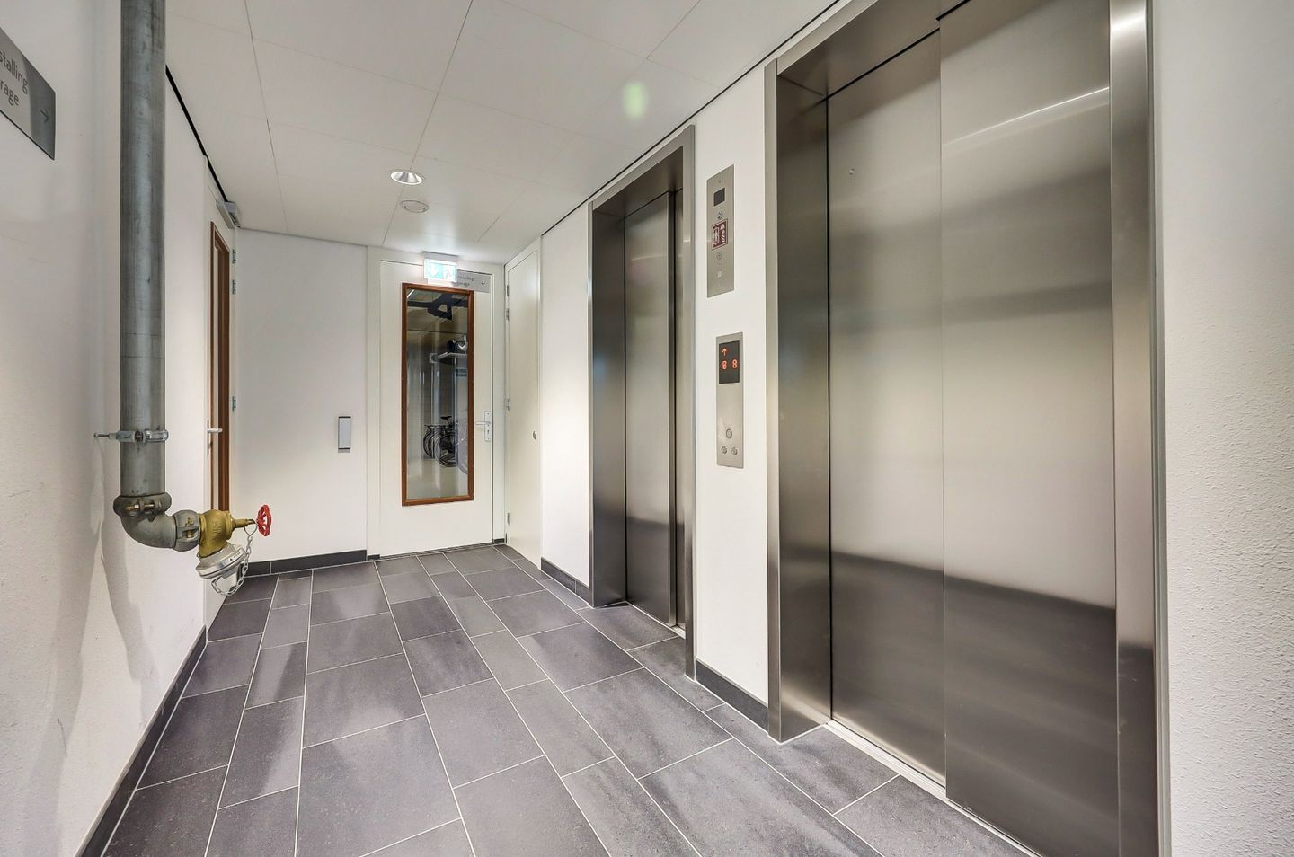 Foto 35 van Jaap van der Hoekplaats 148