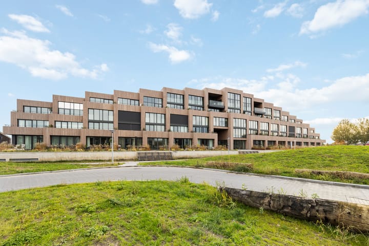 Appartement te koop: Wimpelplantsoen 431, Almere