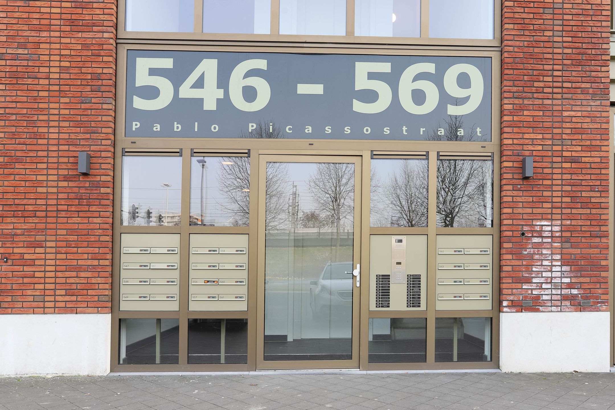 Foto 21 van Pablo Picassostraat 559