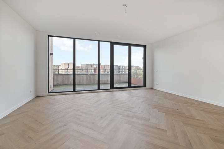Appartement te koop: Wimpelplantsoen 431, Almere