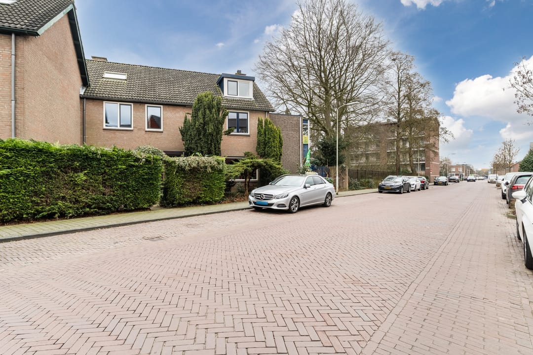 Foto 17 van Van Hoornestraat 52