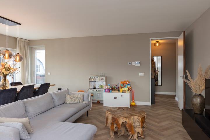 Photo 3 of Spoorstraat 38-G