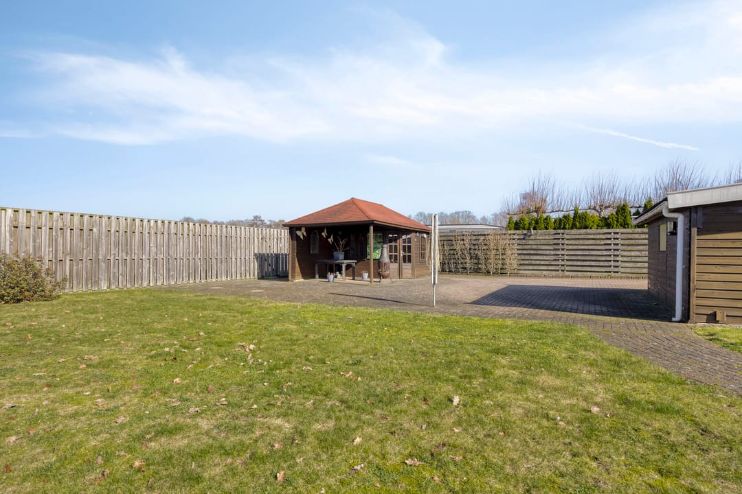 Foto 41 van Oranjedorpstraat 45