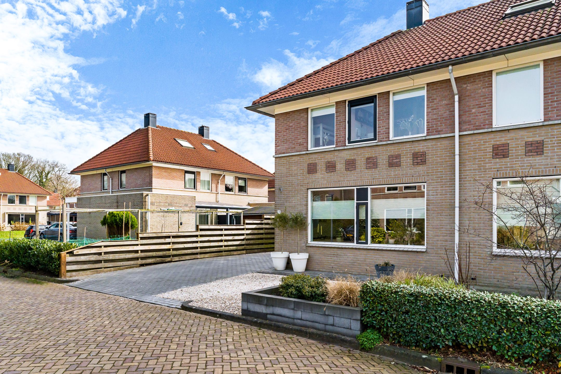 Foto 3 van Lijsterbeslaan 1