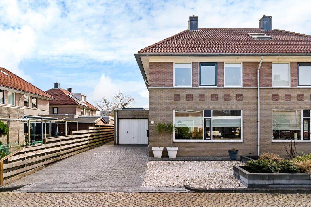 Foto 2 van Lijsterbeslaan 1