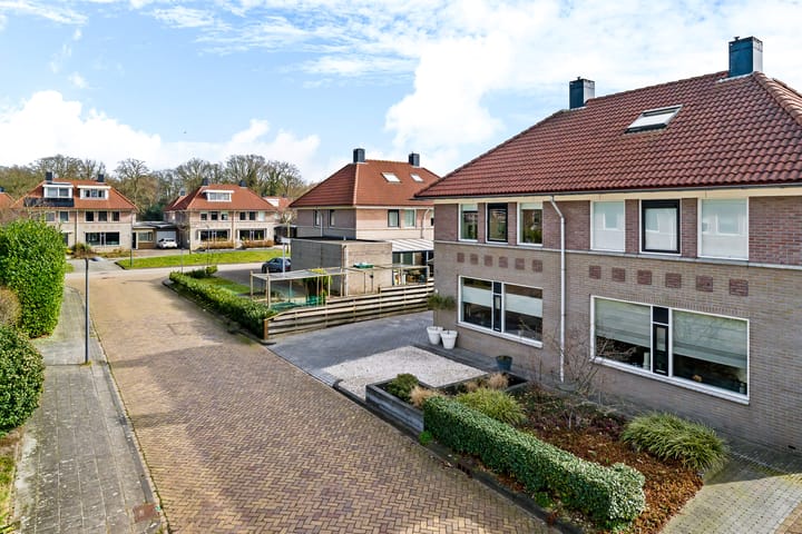 Foto 5 van Lijsterbeslaan 1