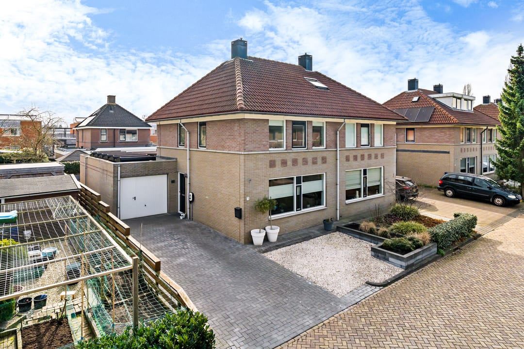 Foto 7 van Lijsterbeslaan 1