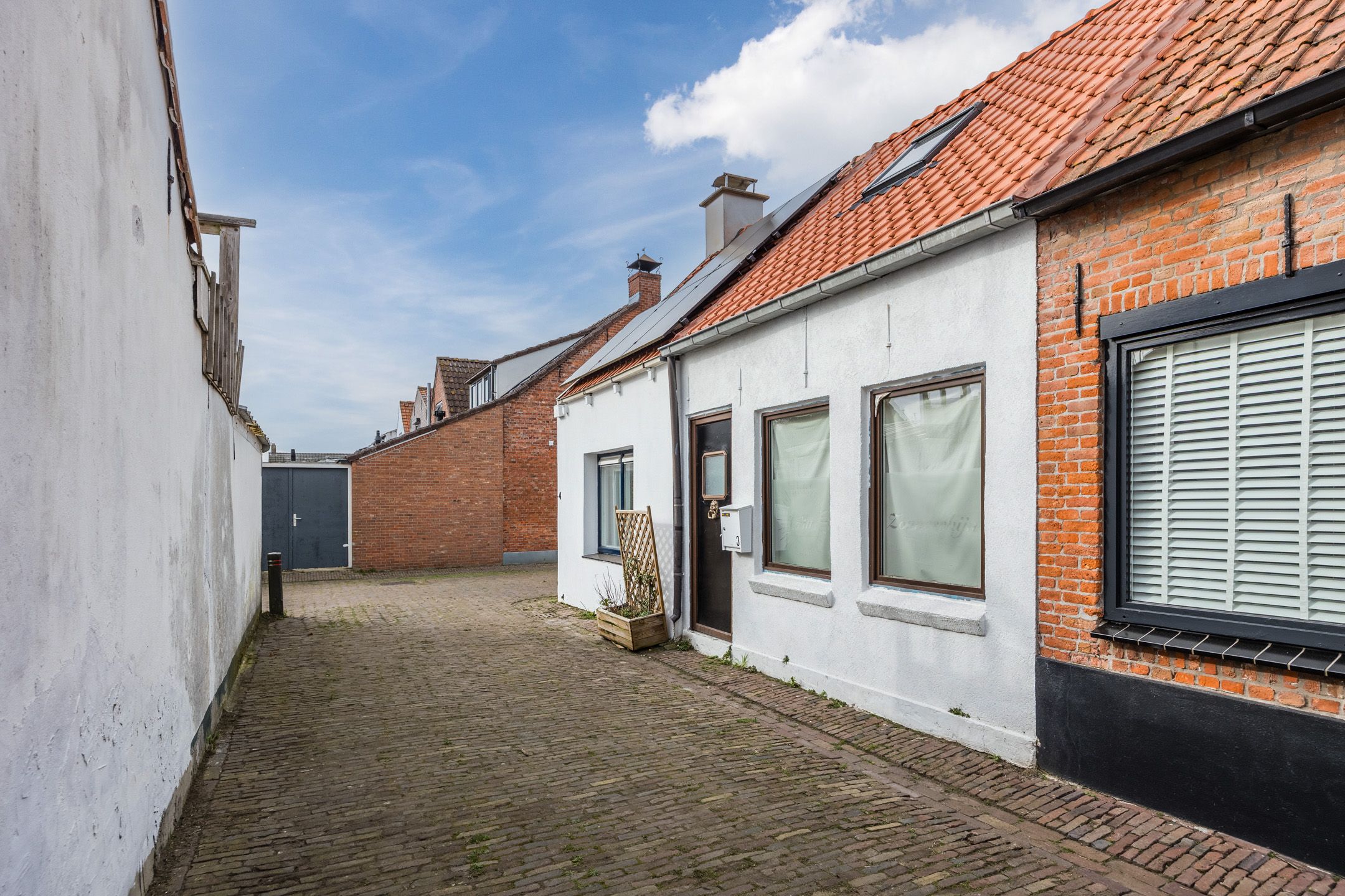 Photo 3 of Elleboog 3