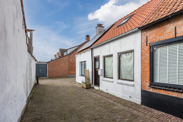 Photo 3 of Elleboog 3