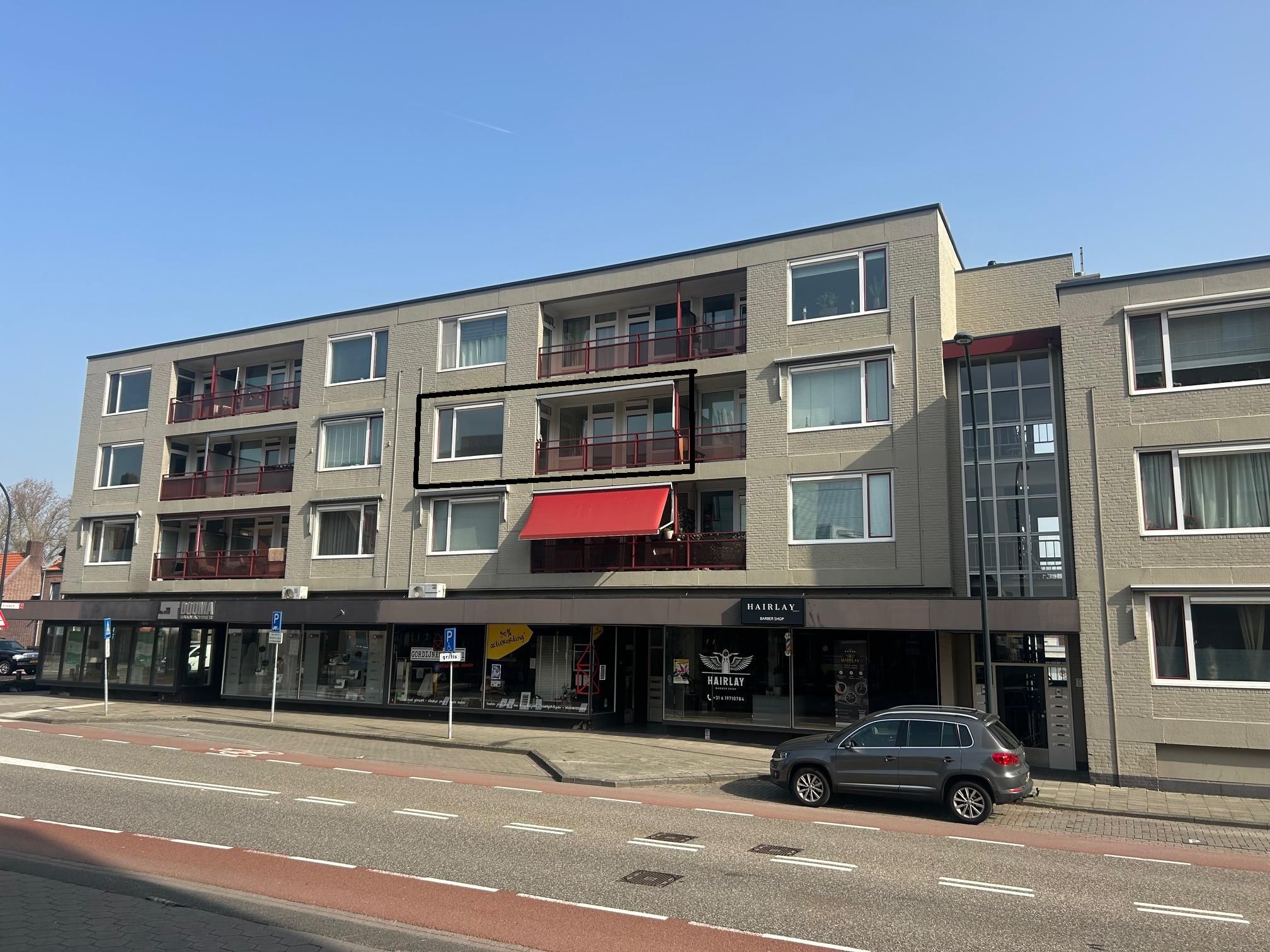 Photo 6 of Wilhelminastraat 25