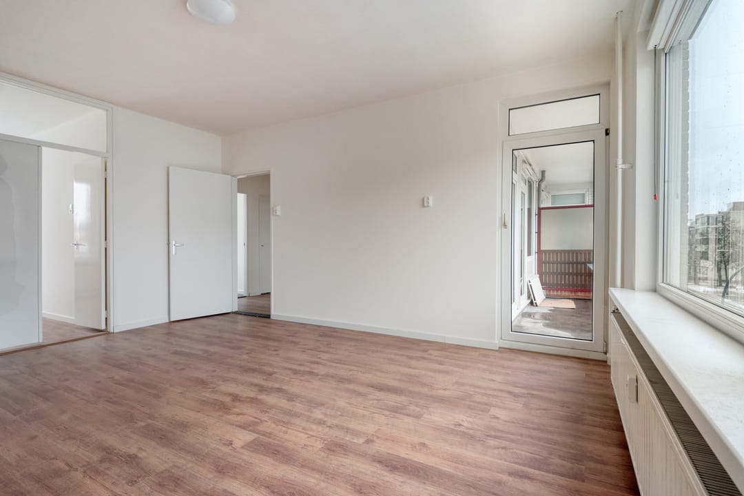 Photo 16 of Wilhelminastraat 25