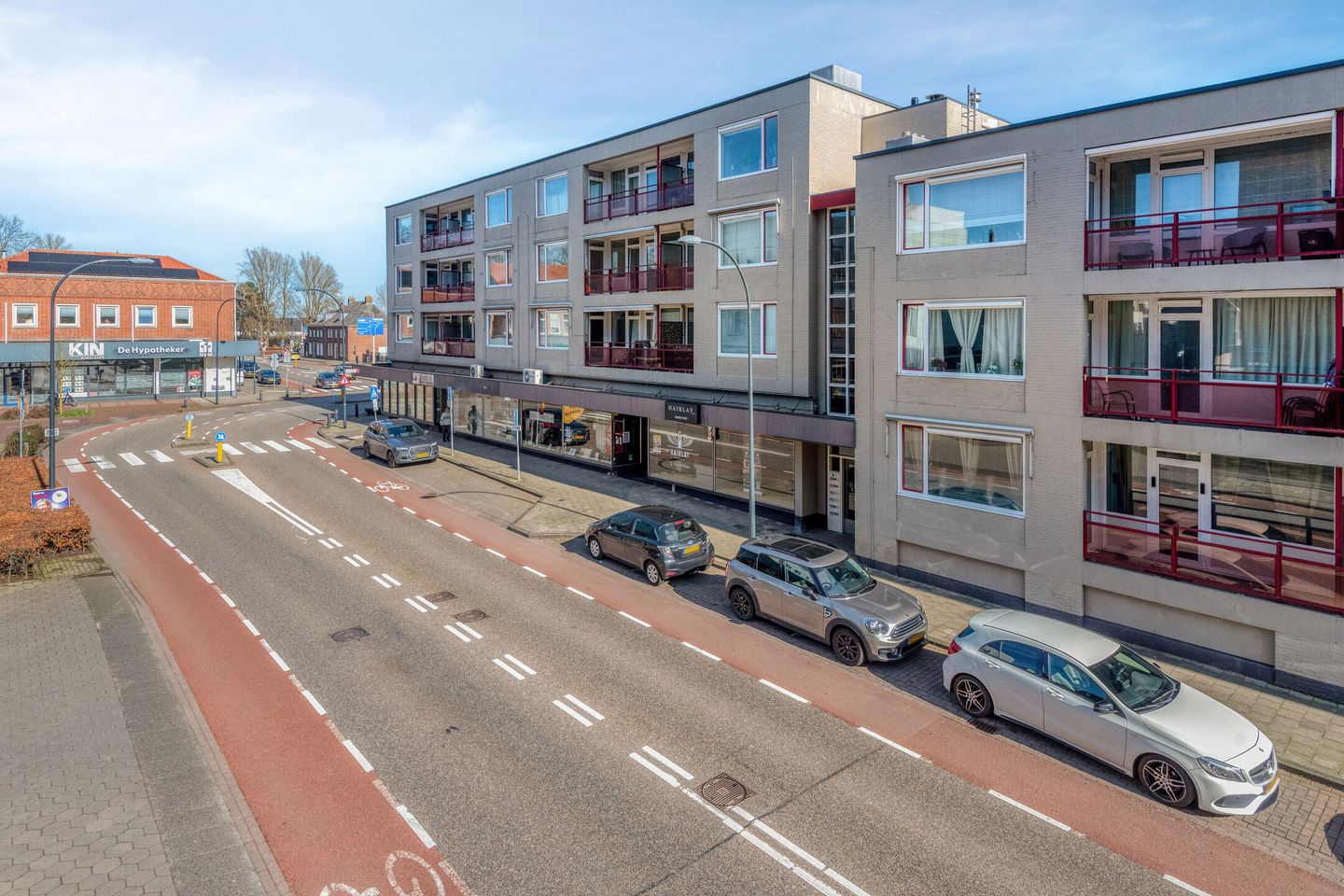 Photo 35 of Wilhelminastraat 25