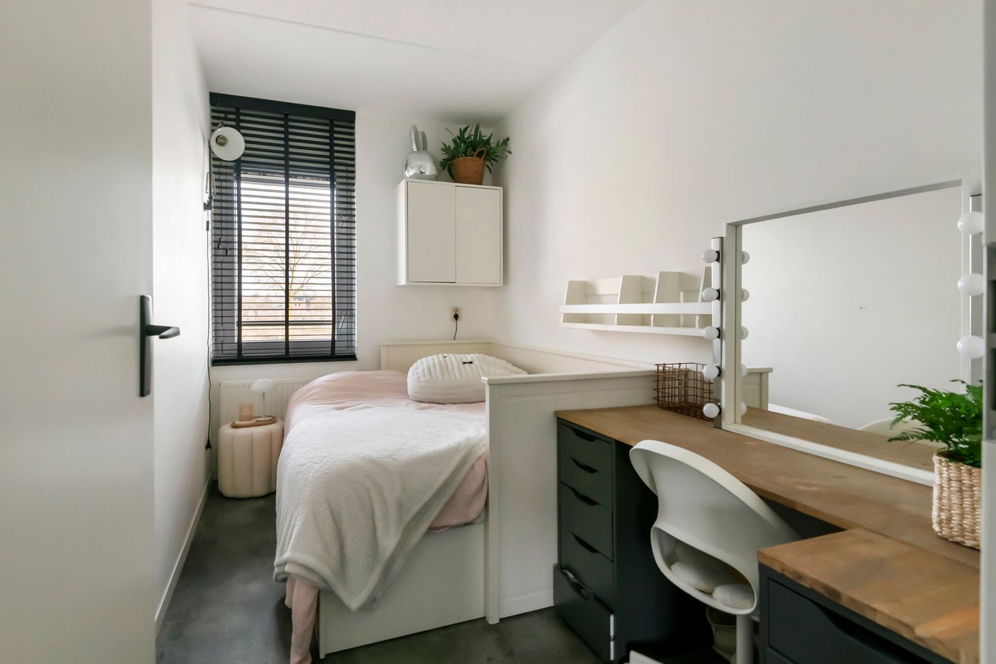 Foto 14 van A.H.H. Tolhuisenstraat 45