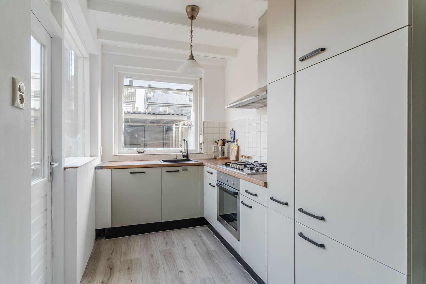 Photo 10 of Dr. Schaepmanlaan 23